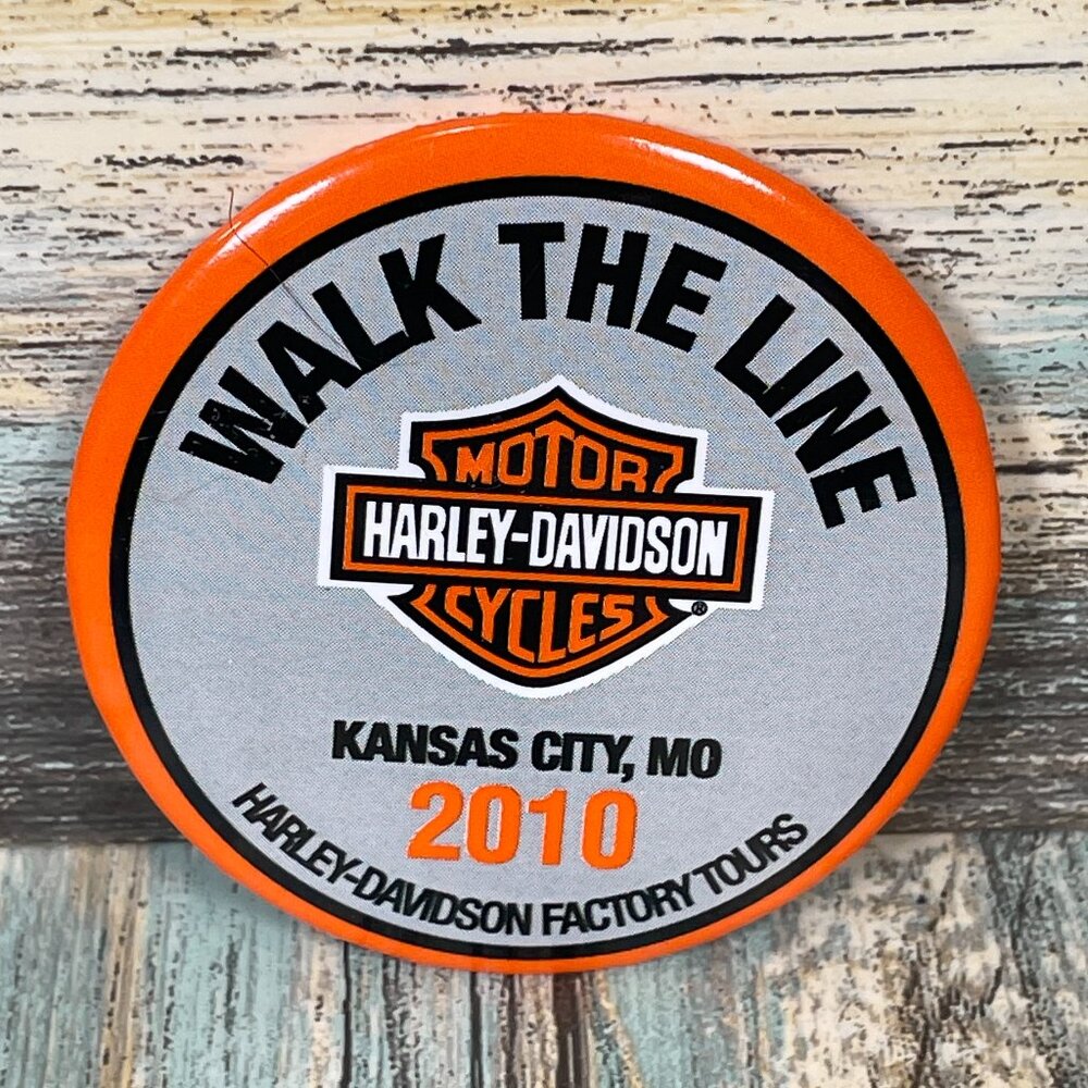 HARLEY-DAVIDSON Walk the Line Factory Tour Pinback Button Kansas City MO 2010